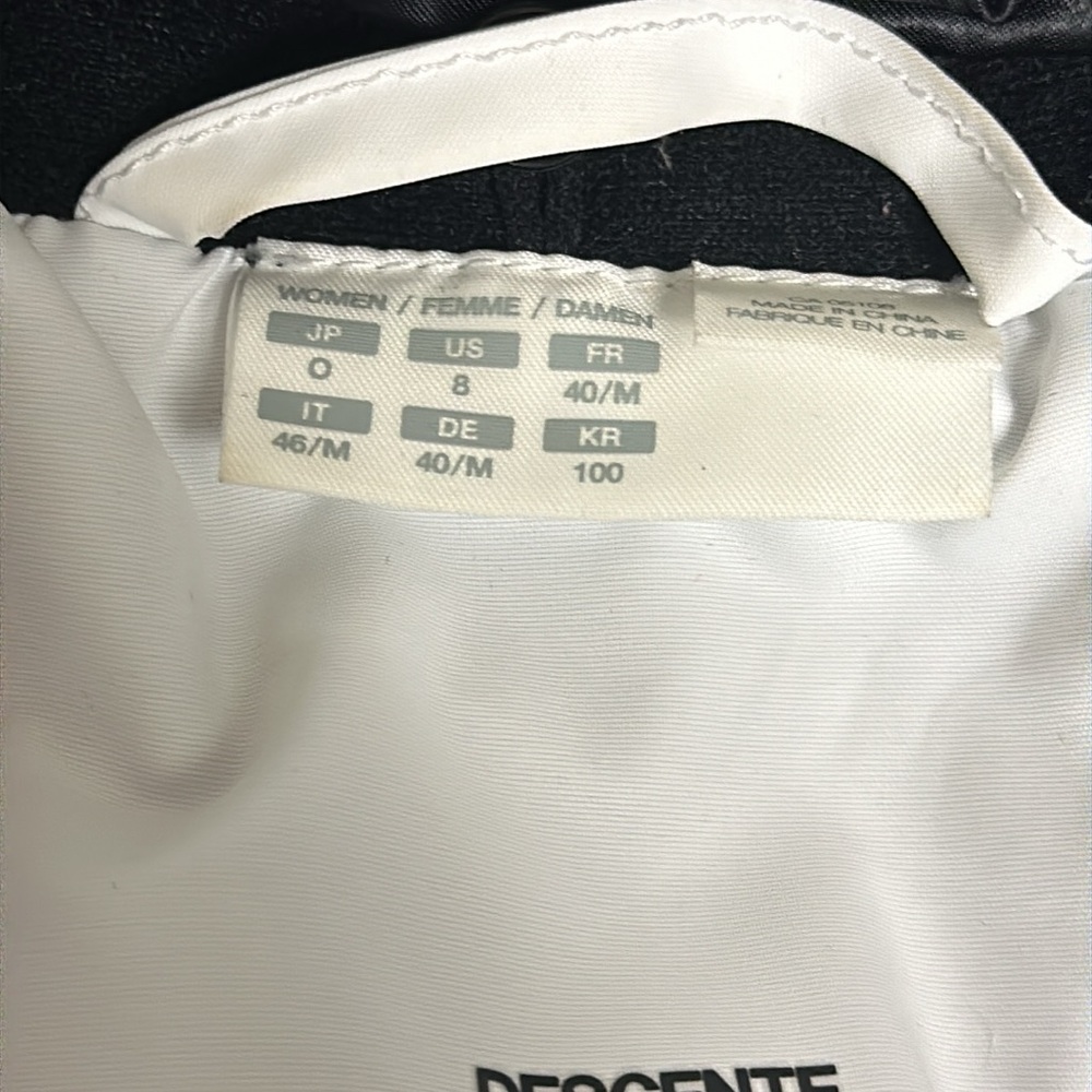 Women’s Ski Descente Jacket in White - Picture 13 of 15